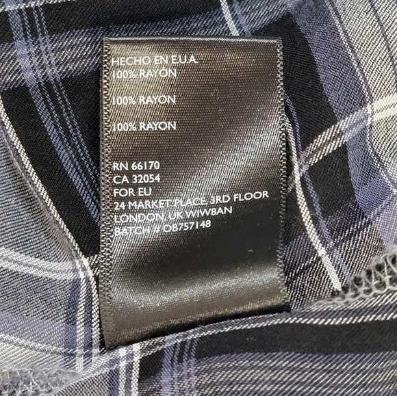 URBAN OUTFITTERS Women's Size Large Round Neckline Long Sleeve w/ drawstrings - Picture 9 of 10